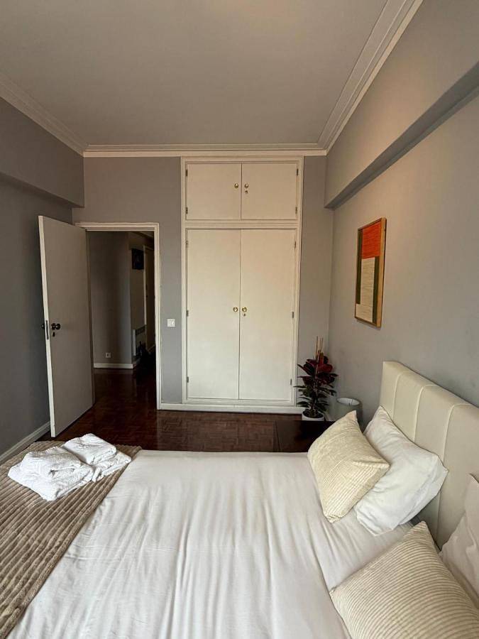 Apartamento inteiro, Beach and Riverside Apartment in Nevogilde, Porto
