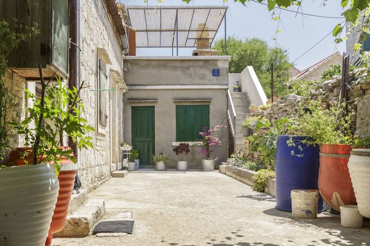 Ferienhaus für 4 Personen, mit Balkon/Terrasse auf Vis - 2