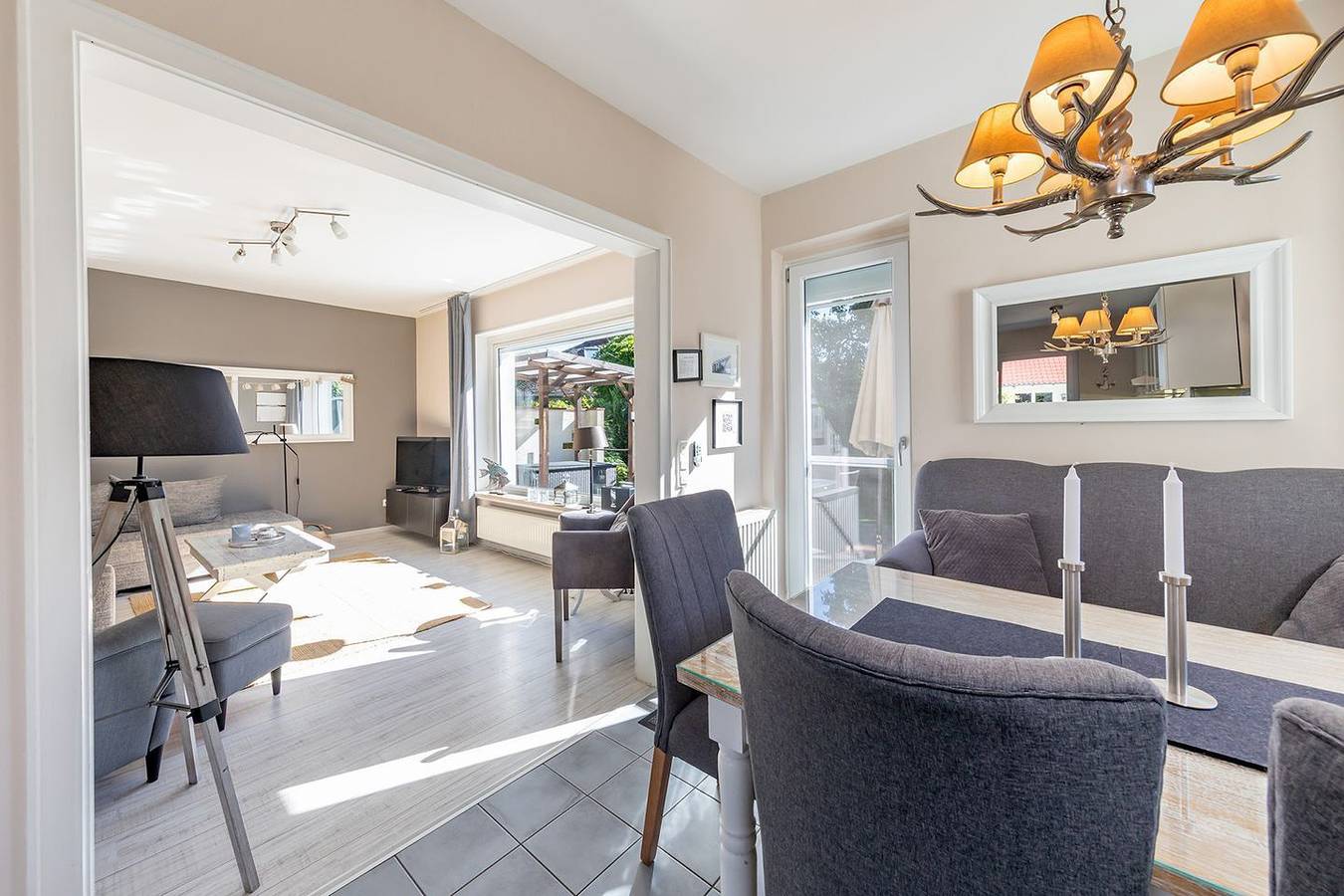 6 East – großzügiges Ferienhaus mit Garten in Niendorf, Timmendorfer Strand