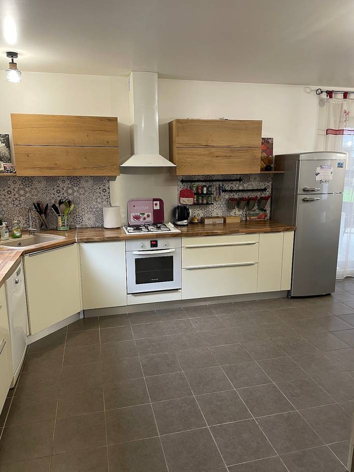 Holiday Home 'De Violette' with Mountain View, Private Pool and Wi-Fi in Serrières-de-Briord, Belley