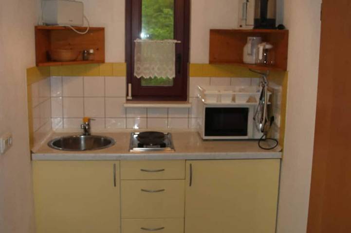 Bungalow A 1 - Feriendorf Silz im Kiefernwald mit eigenem Strandzugang in Silz, Fleesensee