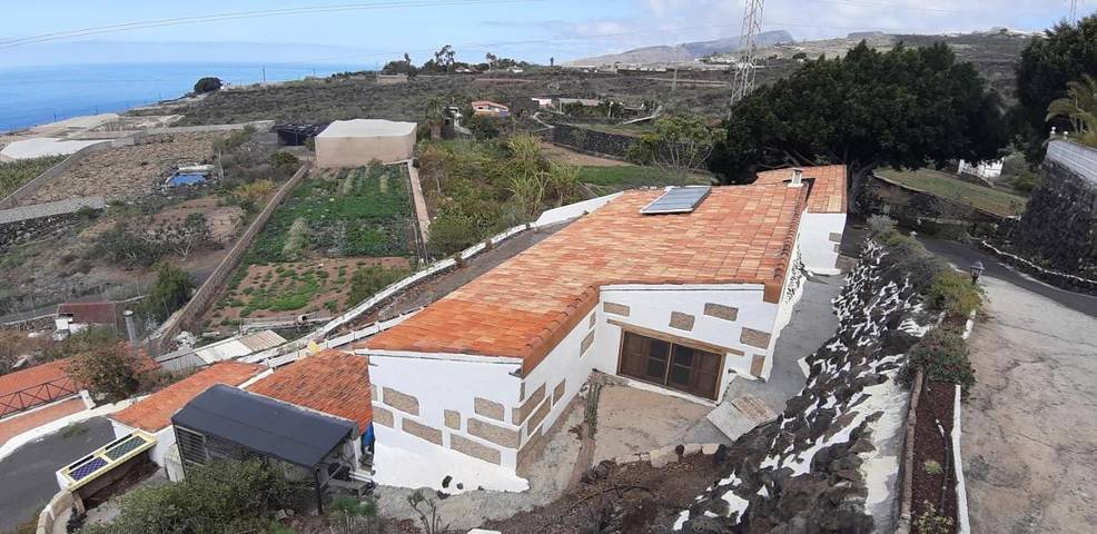 Casa rural para 9 personas, con jardín además de piscina y vistas en Guía de Isora - 2