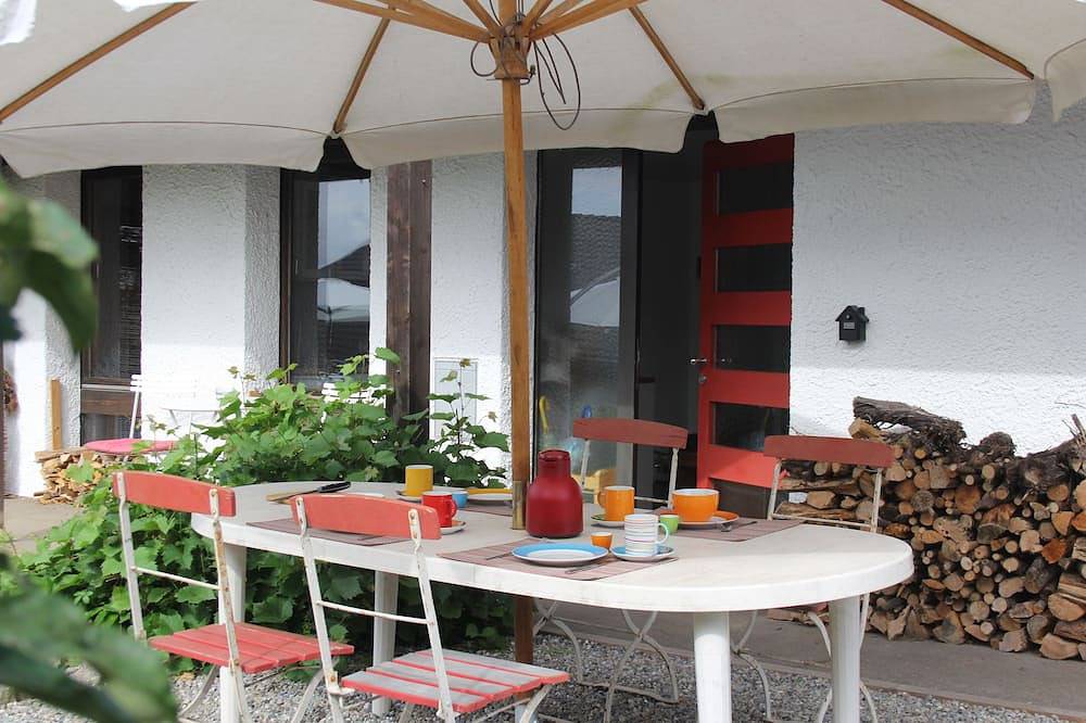 Ganze Wohnung, Haus Rosebud. Das familienfreundliche Feriendomizil mit viel Platz im Freien in Weilheim, Südschwarzwald