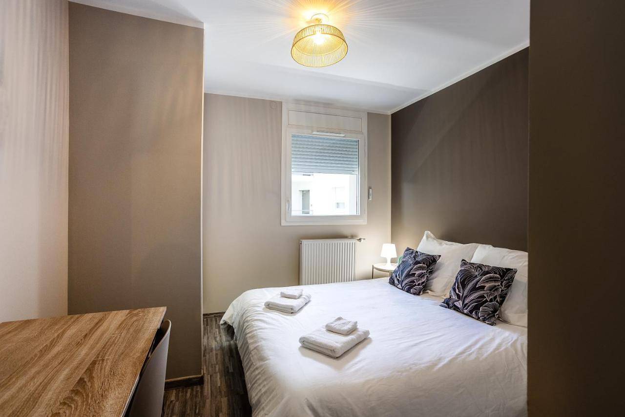 Appartement entier, Two-Room Apartment in Saint-Genis-Pouilly, Gex