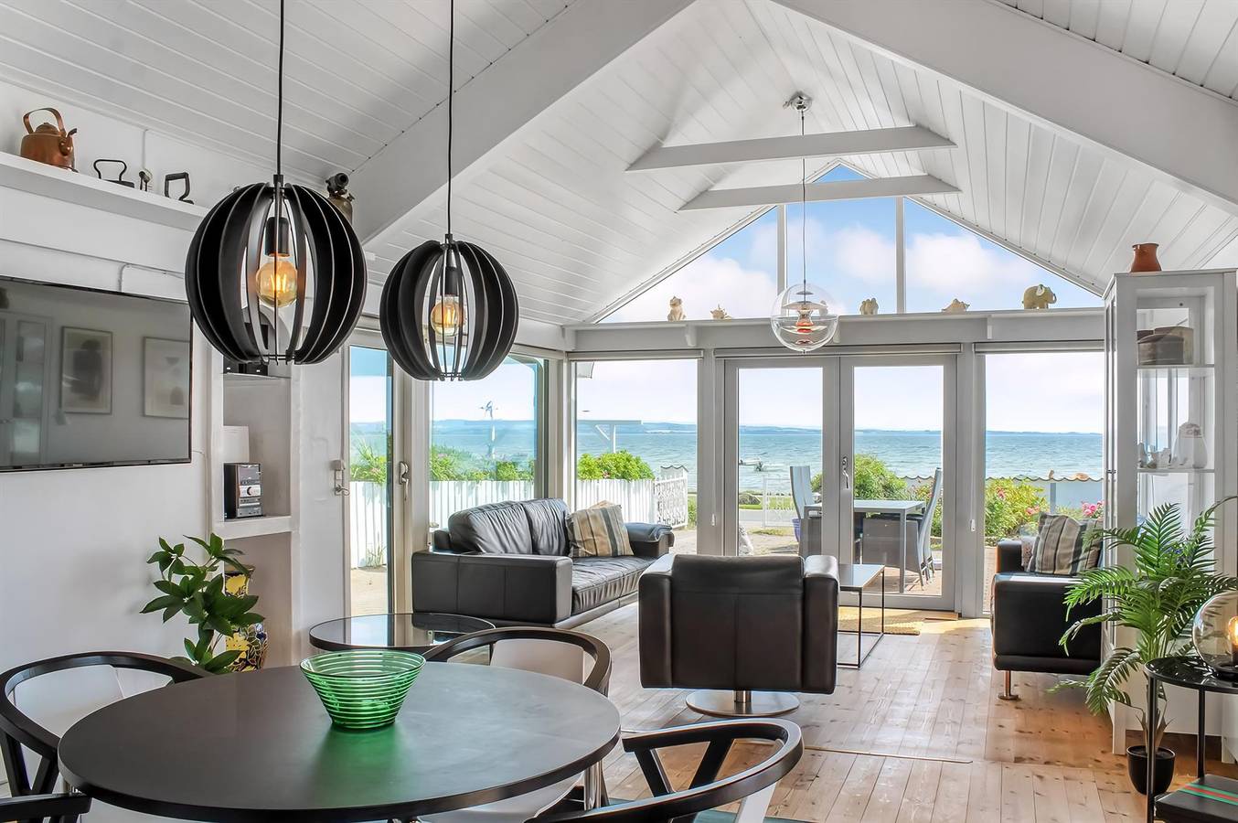 2 bedroom home in Rønde in Følle Strand, Süddjursland