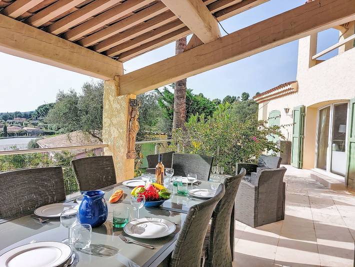 Location de vacances pour 6 personnes, avec balcon ainsi que vue et jardin à La Cadière-d'Azur - 3