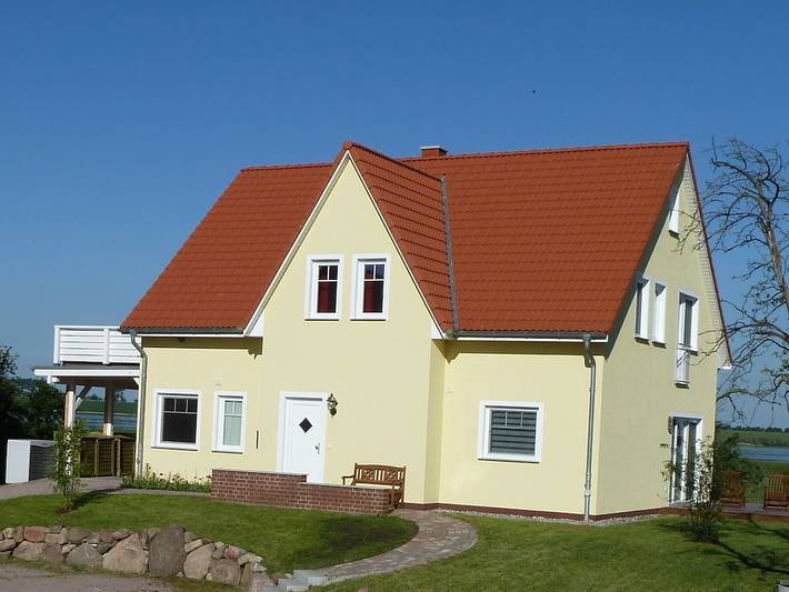 Ferienhaus für 4 Personen, mit Terrasse und Garten