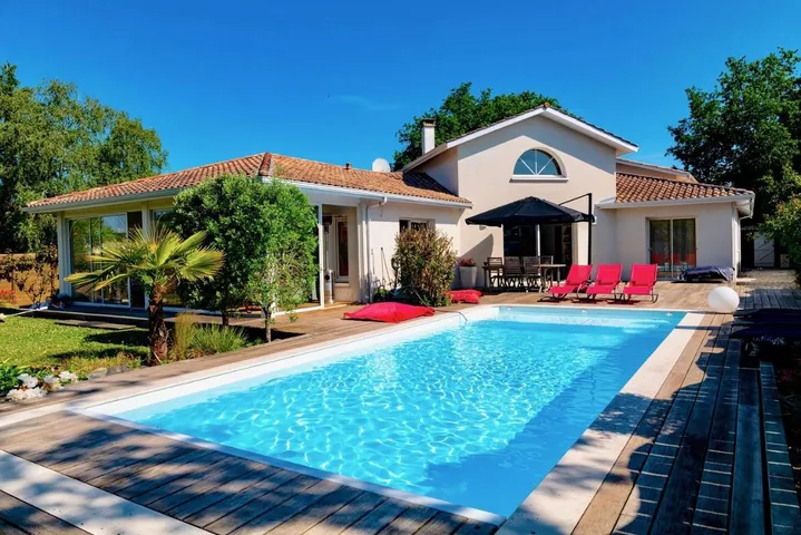 Holiday home for 8 people, with view and garden as well as pool, with pets - 1