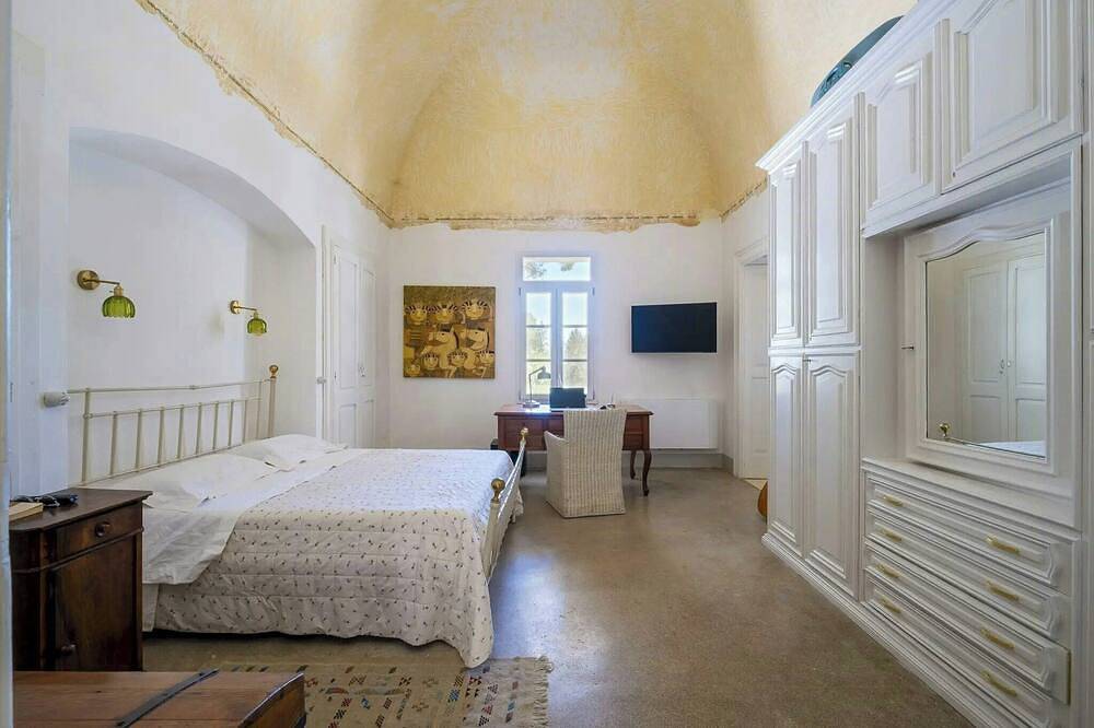 Une ferme rénovée, alliant histoire et design in Monteroni di Lecce, Province de Lecce