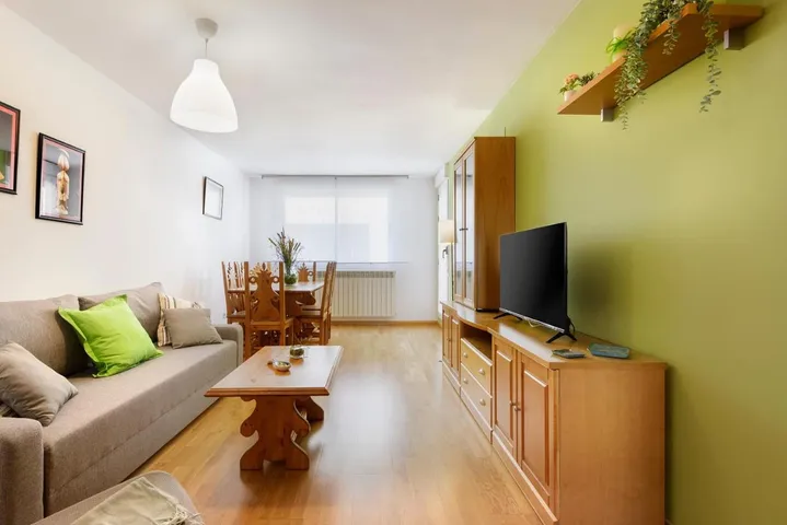 Apartamento de vacaciones para 6 personas, con vistas y terraza - 1
