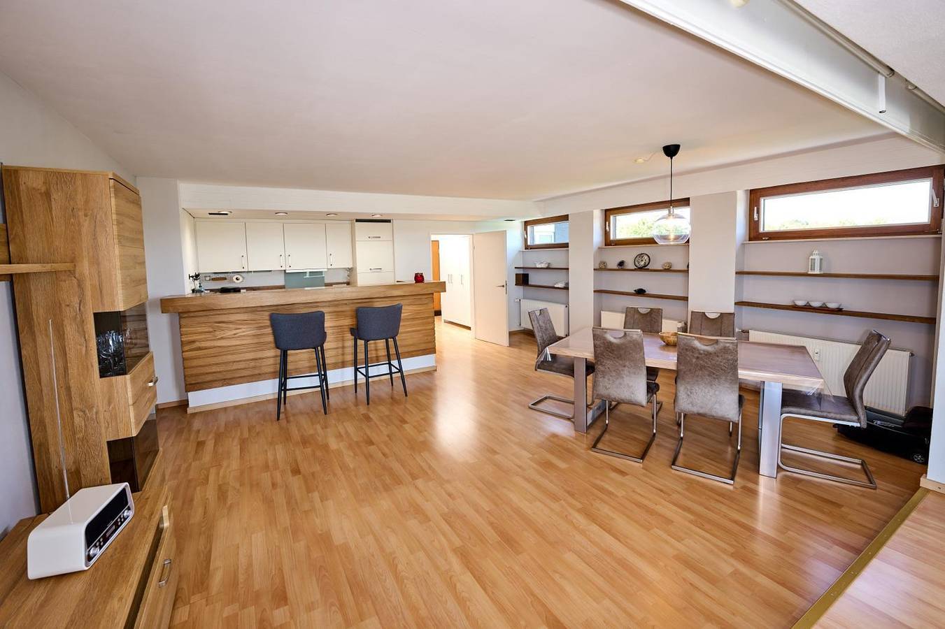 Ganze Ferienwohnung, Panoramasicht - Daun von oben in Daun, Vulkaneifel