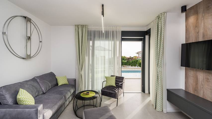 Villa für 8 Personen, mit Garten und Pool in Novalja - 4