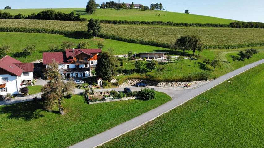 Ferienwohnung für 2 Personen, mit Balkon und Terrasse sowie Garten und Pool in Waidhofen an der Ybbs