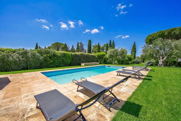 Casa vacanza per 6 persone, con terrazza e piscina, adatto a famiglie con bambini ad Orbetello