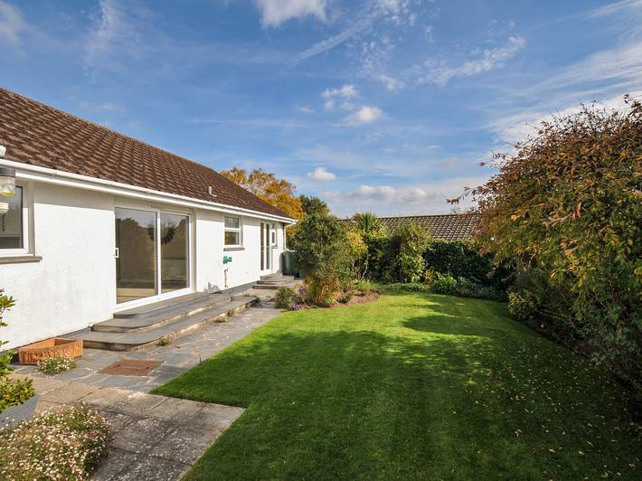 Cottage für 4 Personen, mit Garten, mit Haustier in Rock