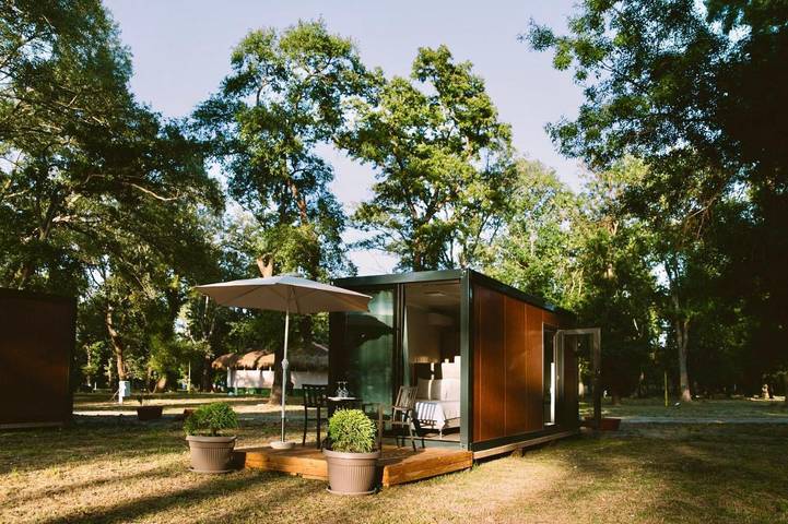 Camping para 2 personas, con terraza además de vistas y jardín en Montenegro