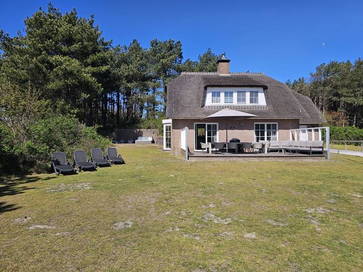 Ferienhaus für 12 Personen, mit Whirlpool und Terrasse sowie Sauna und Garten auf Ameland - 2