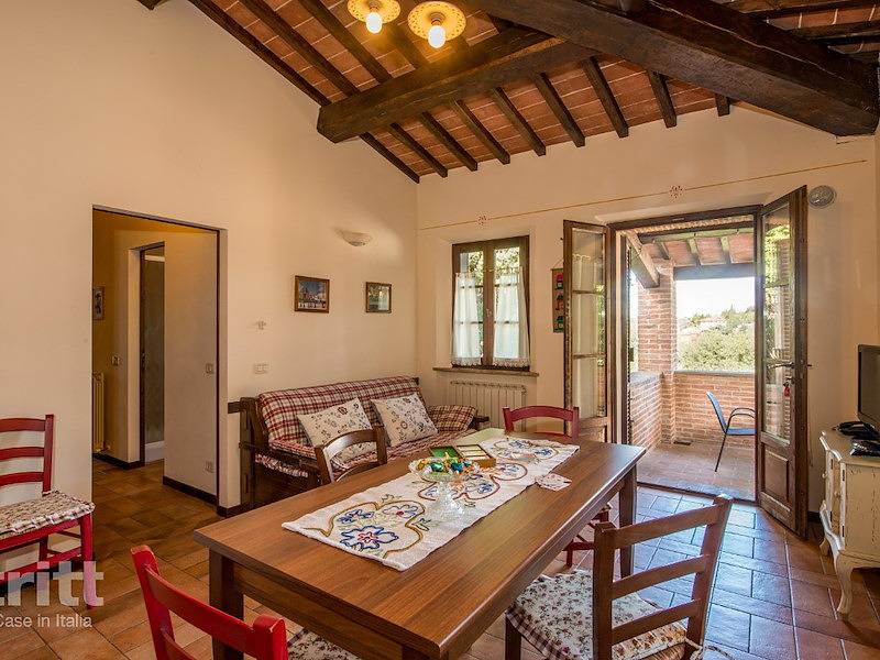 Tritt — This child-friendly apartment with swimming pool for 5 people is located in Citta della Pieve in Città della Pieve, Perugia e dintorni