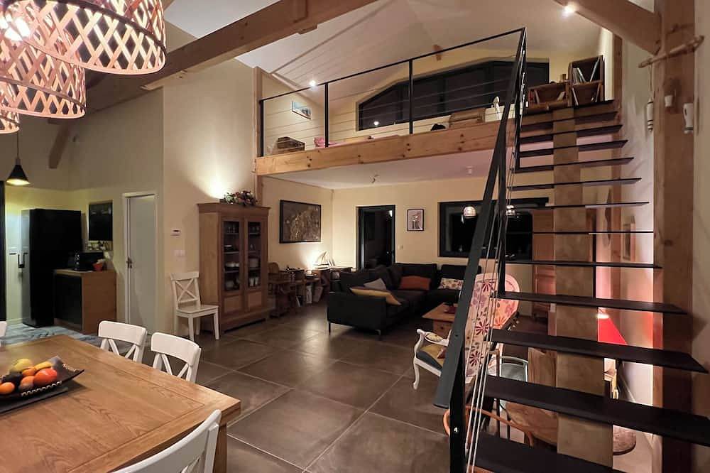 Maison Architecte,  6-8 personnes, Piscine Chauffee, Mer et Lac, accès Pmr in Azur, Côte d’Argent