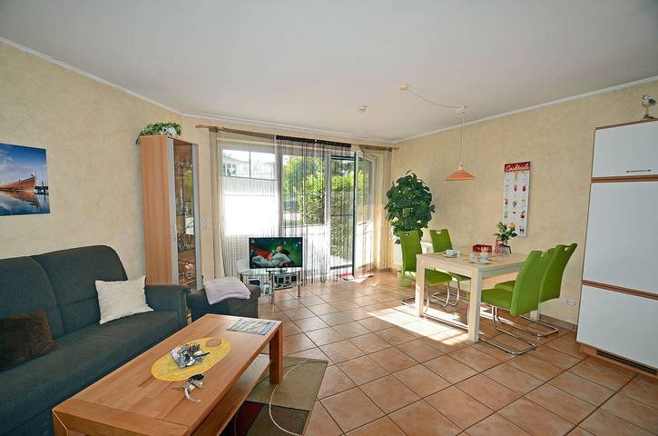 Appartement entier, Appartement de vacances pour 4 personnes avec terrasse in Hauptstrand Glowe, Glowe