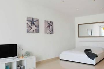 Ferienwohnung für 2 Personen, mit Pool und Garten sowie Sauna in Locarno