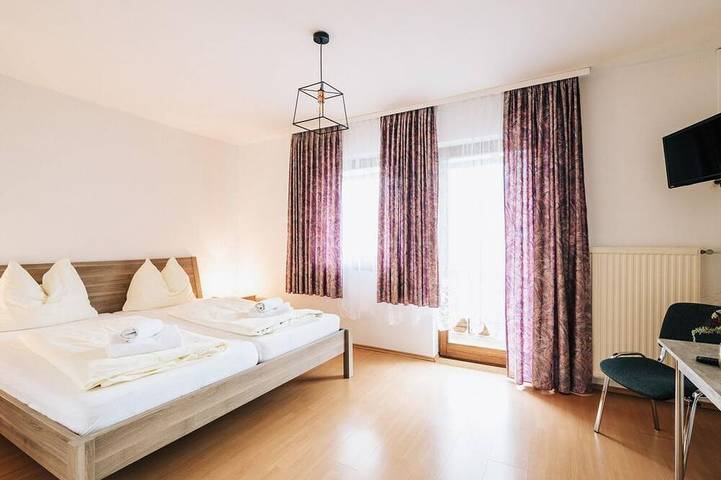 Doppelzimmer zur Einzelnutzung - Gasthof Hüttenwirt in Lavamünd, Lavanttaler Alpen