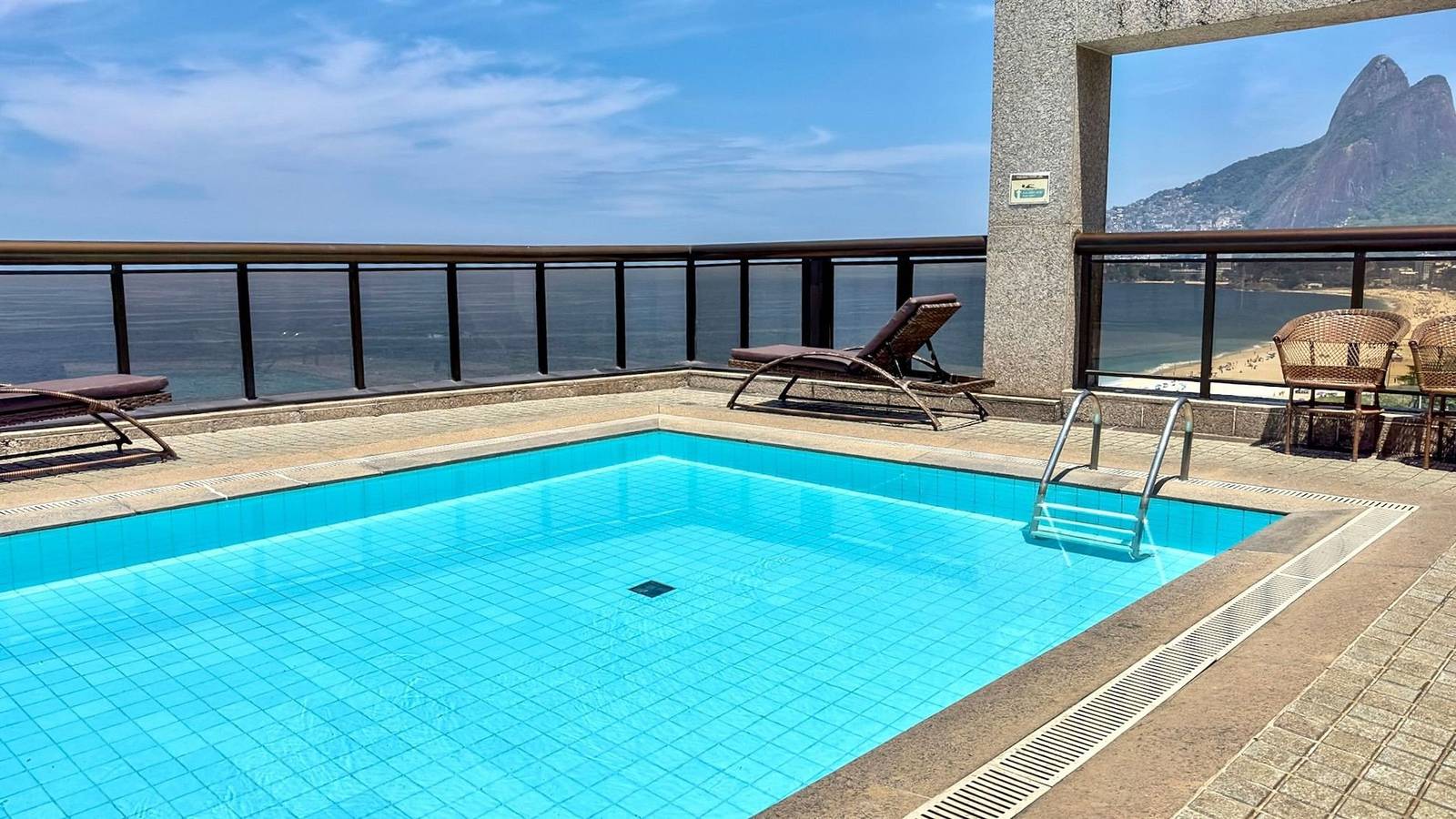 Entire apartment, Beautiful 2 bedroom flat for rent in Ipanema in Ipanema, Rio de Janeiro