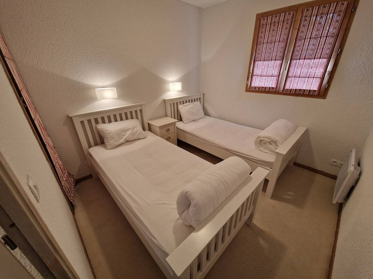 Apartamento entero, Amplio apartamento de 4 habitaciones para 6 - 3 dormitorios - 65m2 - Balcón - Cerca telecabina in Valfréjus, Modane