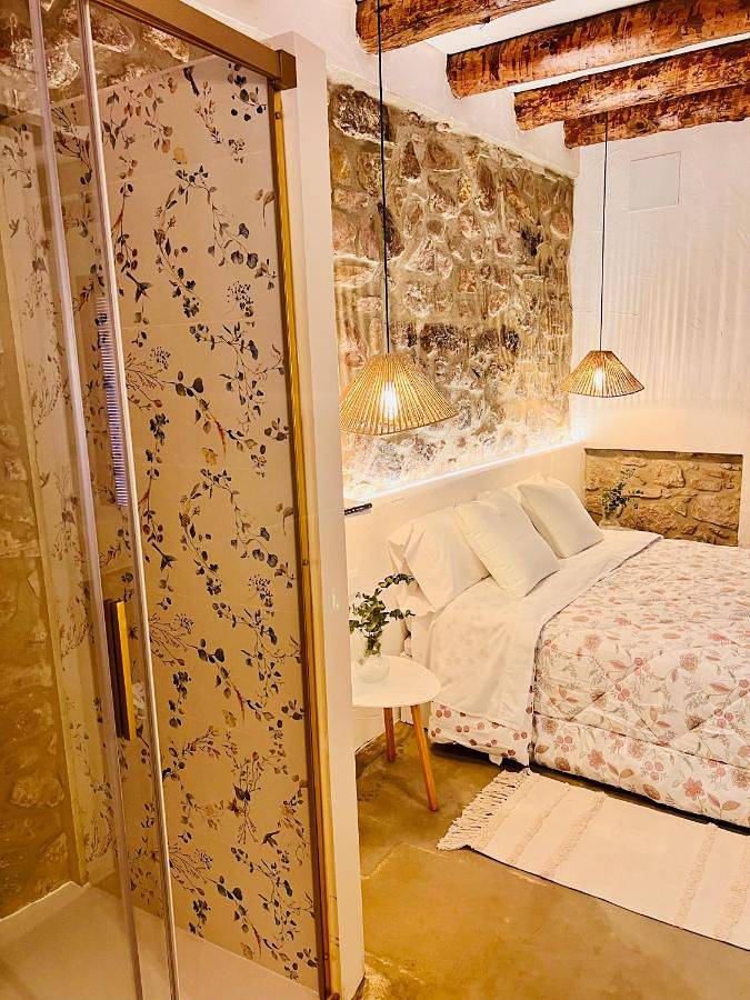 Casa rural para 14 personas, con terraza y vistas, Se admiten mascotas en Mora de Rubielos