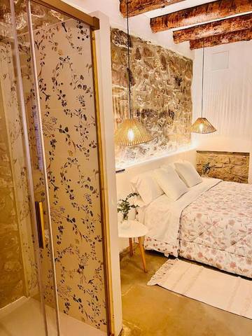 Casa rural para 14 personas, con terraza y vistas, Se admiten mascotas en Mora de Rubielos