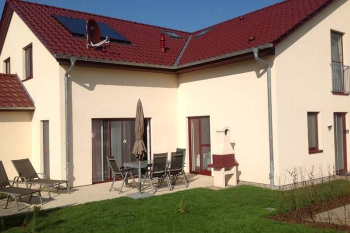 Bauernhof für 6 Personen, mit Whirlpool und Terrasse sowie Garten und Sauna in Göhren-Lebbin