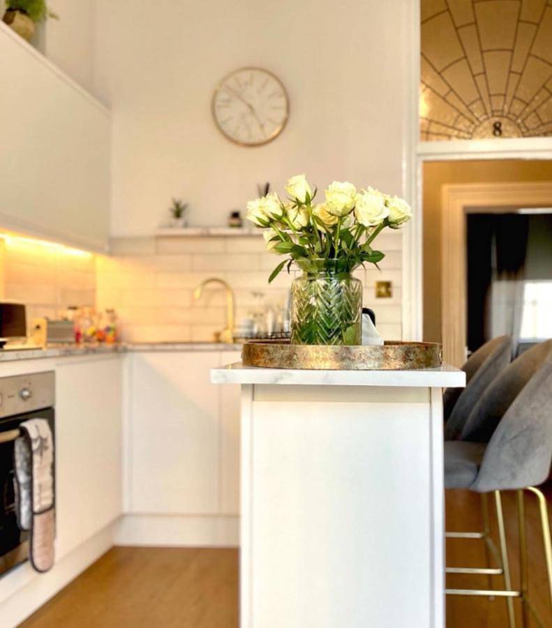 Entire apartment, One-Bedroom Apartment in Hove, Brighton