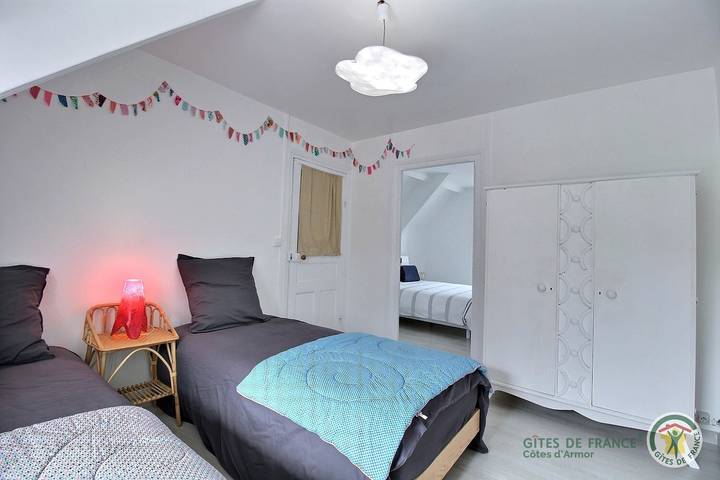 Gîte pour 2 personnes, avec terrasse et jacuzzi ainsi que jardin et sauna à Plestin-les-Grèves - 4