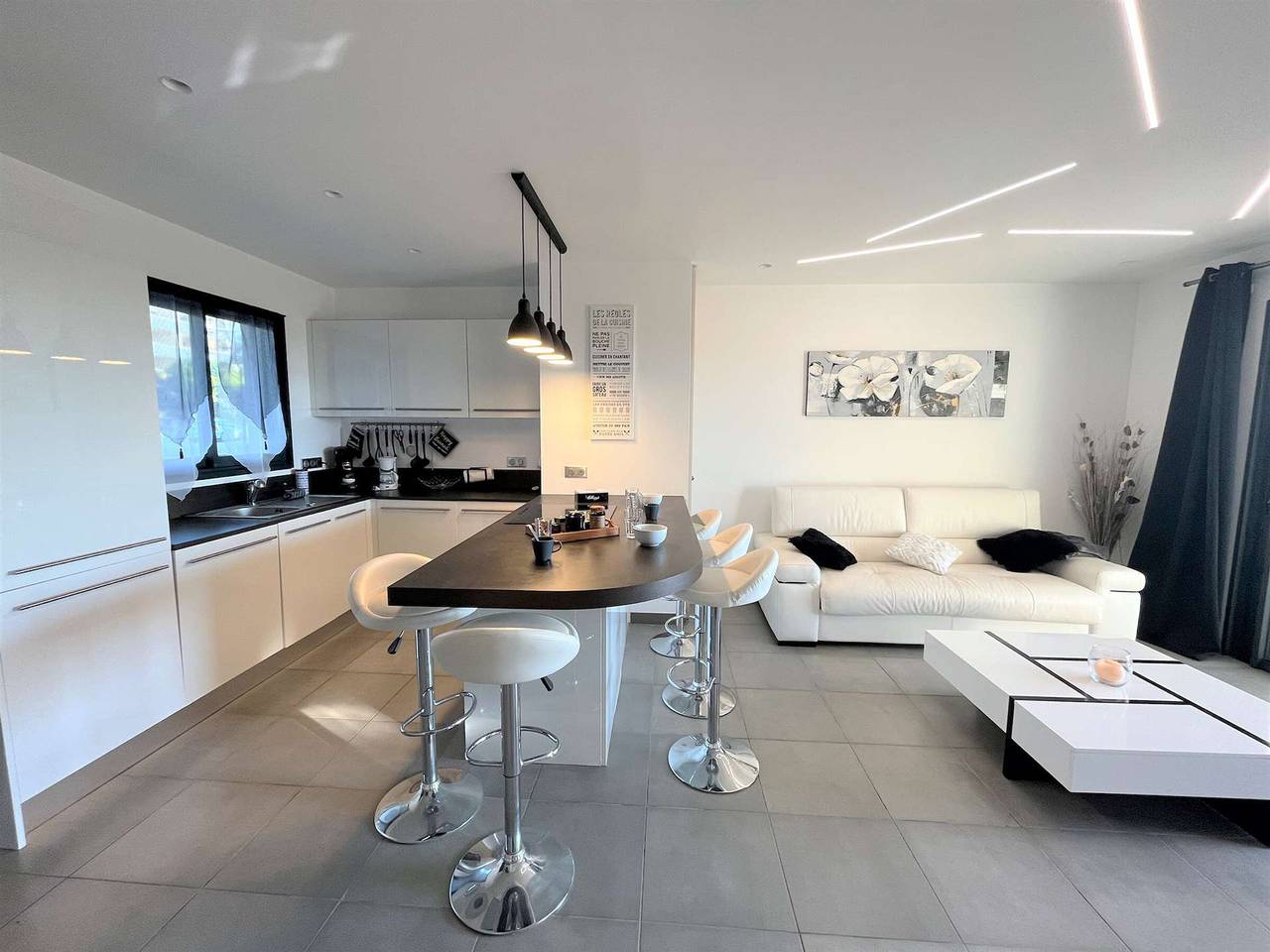 Apartamento entero, Apartamento 2 habitaciones con terraza, aire acondicionado, aparcamiento, Wifi - Porticcio in Grosseto-Prugna, Region de Ajaccio