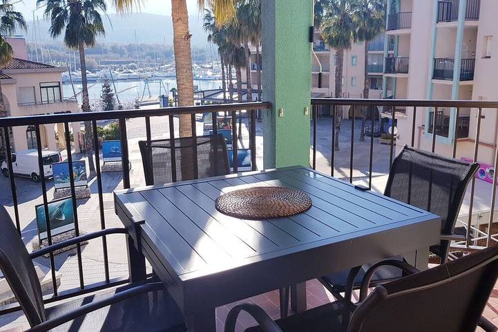 Appartement de vacances pour 4 personnes, avec terrasse