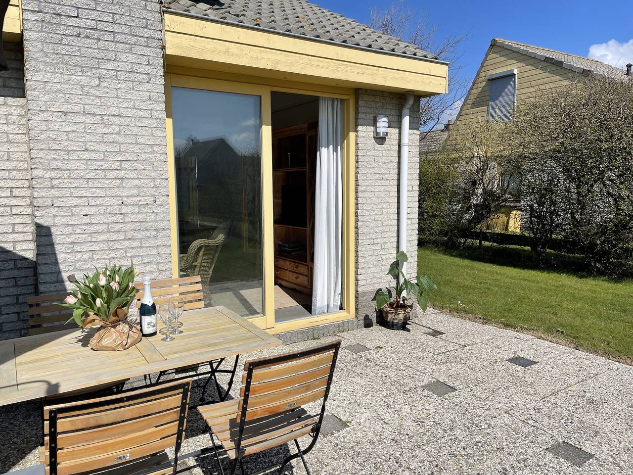 Albatros 51 in Julianadorp aan Zee, Julianadorp