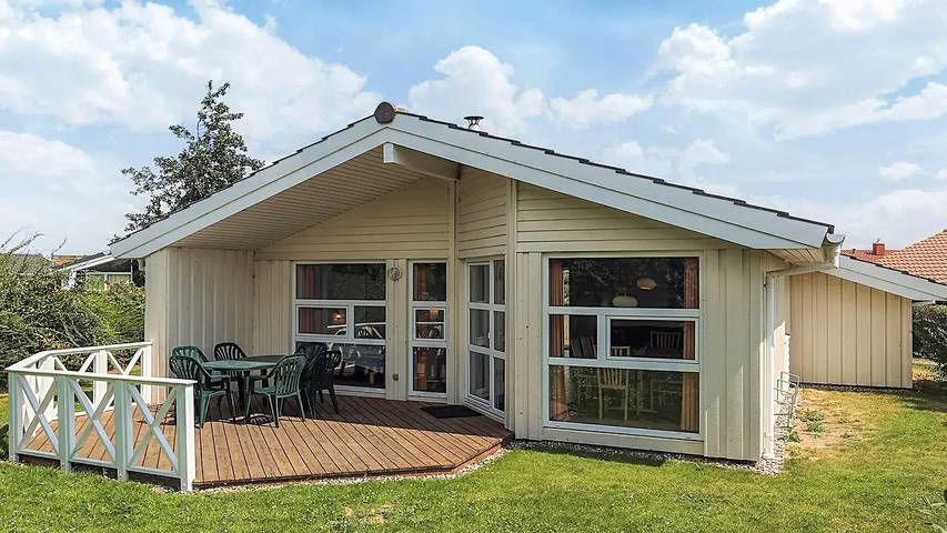Ferienhaus für 7 Personen, mit Garten und Sauna sowie Whirlpool, mit Haustier