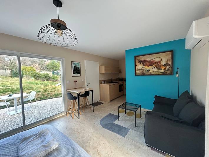 Gîte pour 3 personnes, avec jardin, animaux acceptés à Fontarèches