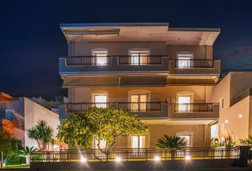 Gîte pour 6 personnes, avec jardin et vue dans Palaiochora