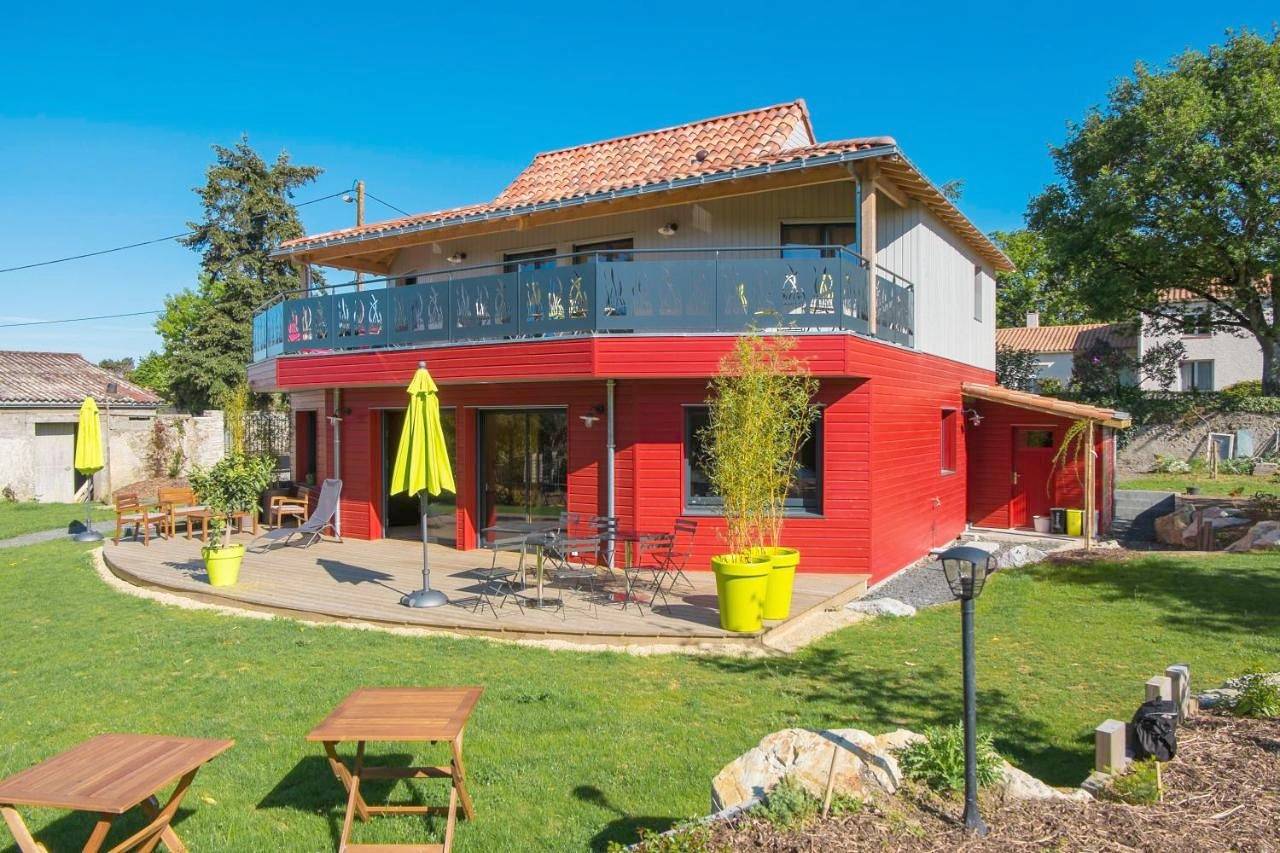 Family Room with Private Bathroom in Clisson, Région de Nantes
