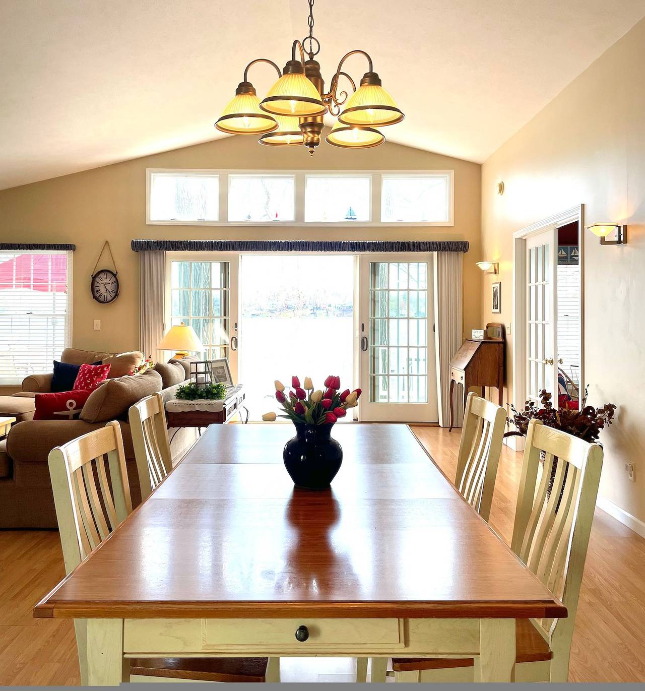 Lake House | Shallow Sandy | Kayaks | Family Fun in LaGrange County