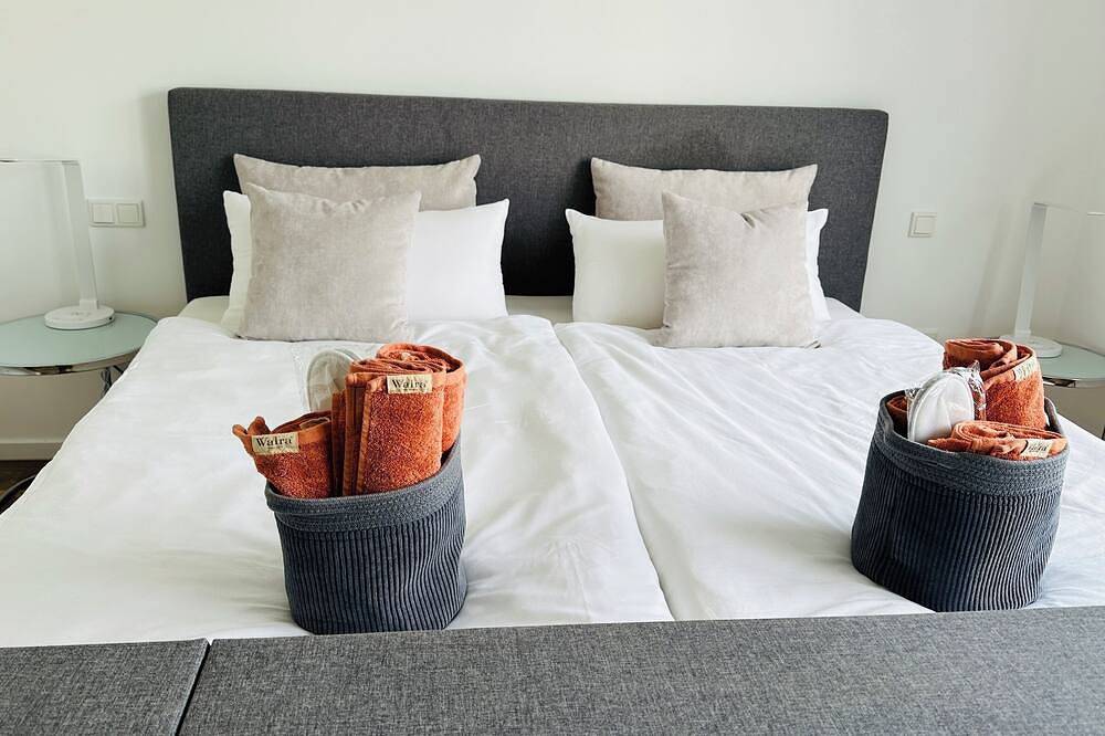 Ganze Wohnung, Harmony \"3\" 3-Zimmer Apartment 2 Schlafzimmer Balkon Parkplatz in Gütersloh, Nordrhein-Westfalen