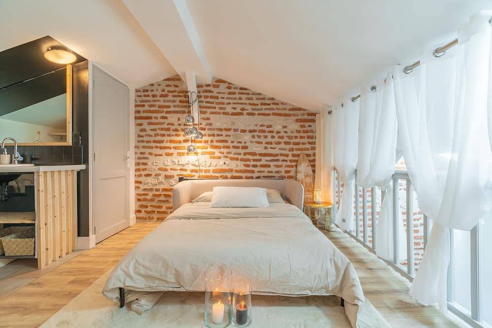 Villa Nueva, Original Home Rental ! in Villeneuve-sur-Lot, Villeneuve-sur-Lot region