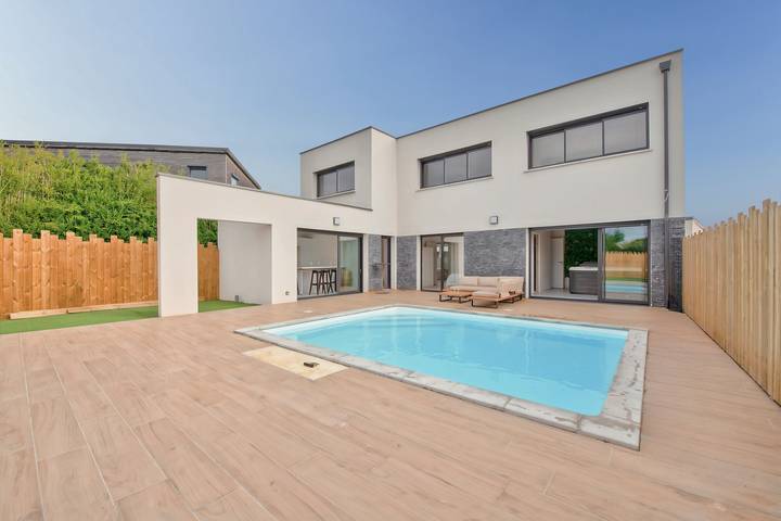 Maison de vacances pour 9 personnes, avec jardin ainsi que balcon et jacuzzi - 1