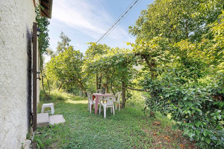 Holiday Home 'Ca' Rionda' with Mountain View, Private Garden and Wi-Fi in Osiglia, Liguriska alperna