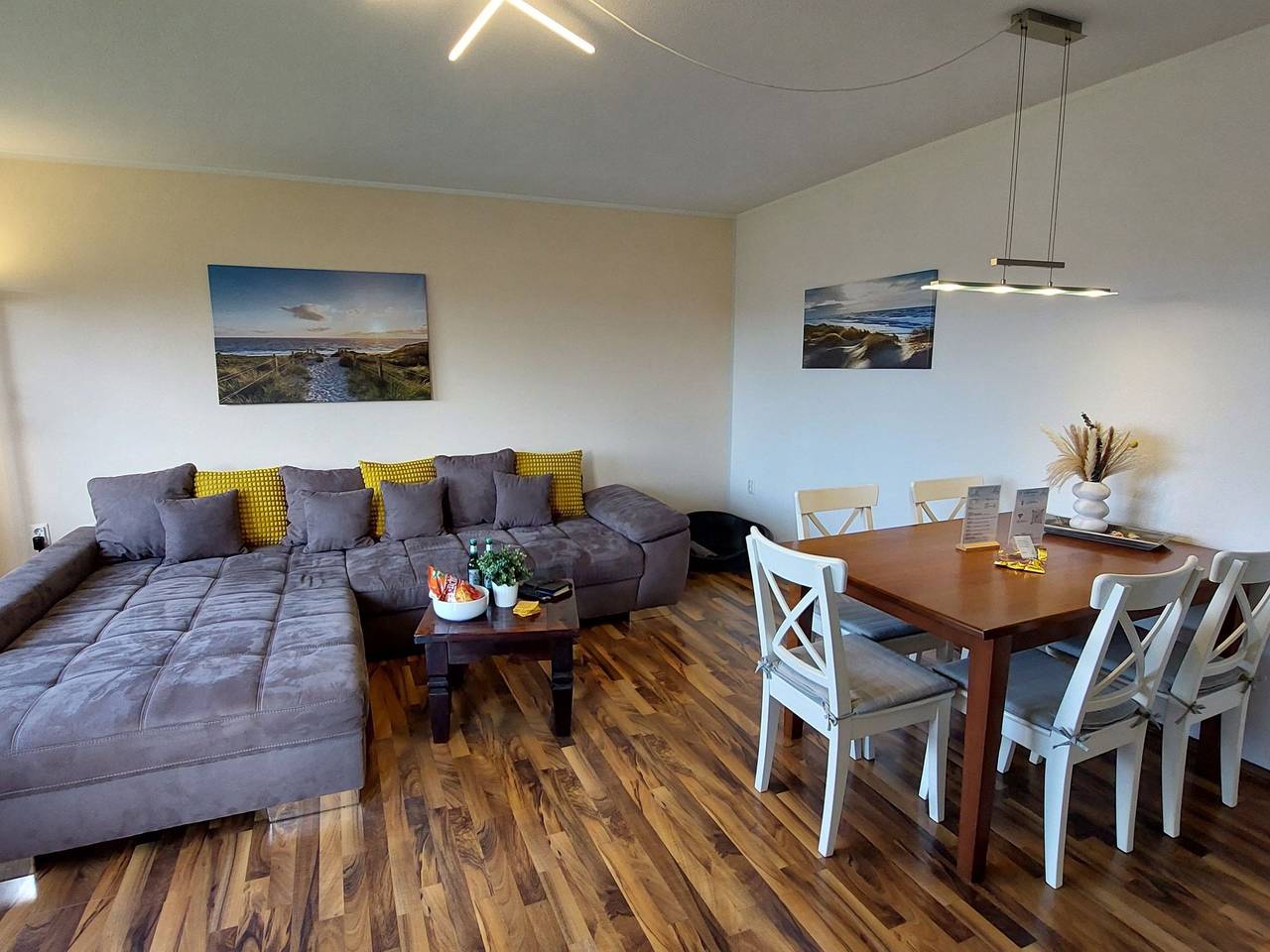 Ganze Wohnung, Flutbarke in Voslapp, Wilhelmshaven