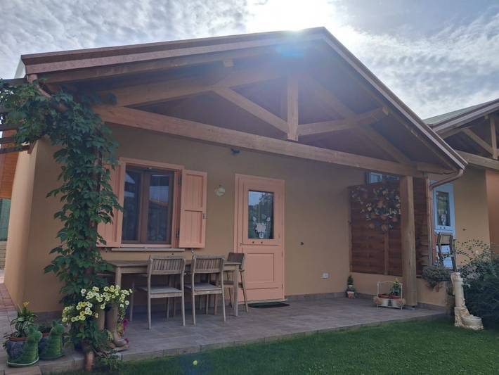 Baita per 2 persone, con giardino in Umbria