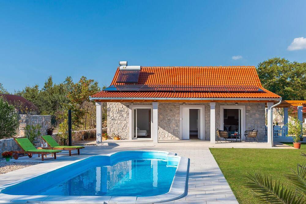 Nice home in Puljane with Wifi in Puljane, Dalmatian Zagora