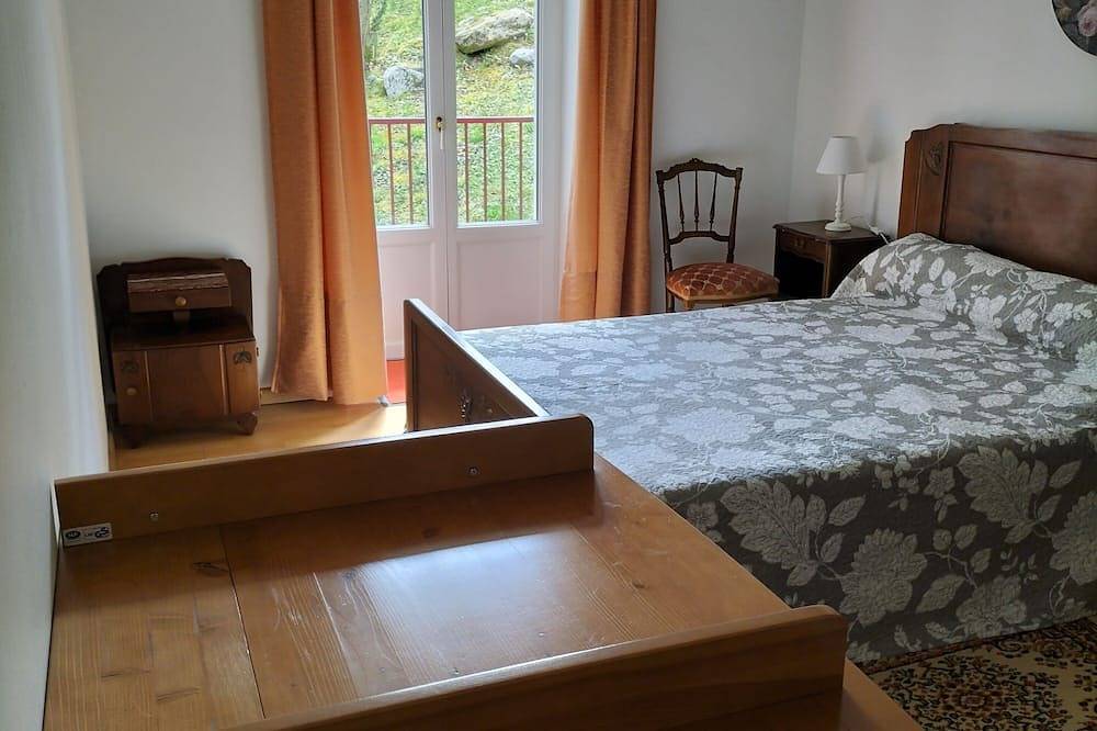 Entire apartment, Nature break in the Ossau Valley - Quiet apartment with private park in Laruns, Béarn