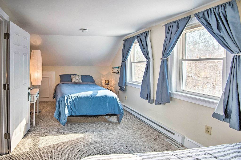 Gilford Home w/ Forest View, by Lake Winnepesaukee in Gilford, Lake Winnipesaukee